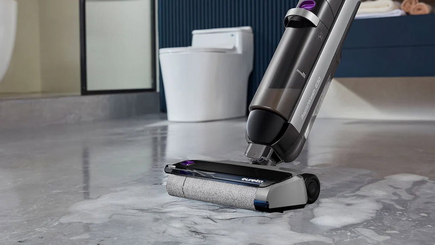 Eureka NEW630: El Aspirador Escoba que Friega y Cuesta Menos de 200€