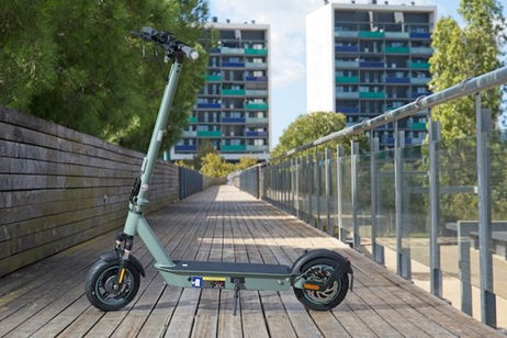 Diseño rocoso y certificación de la DGT por poco más de 350 euros: no hay muchos patinetes eléctricos baratos con estas características