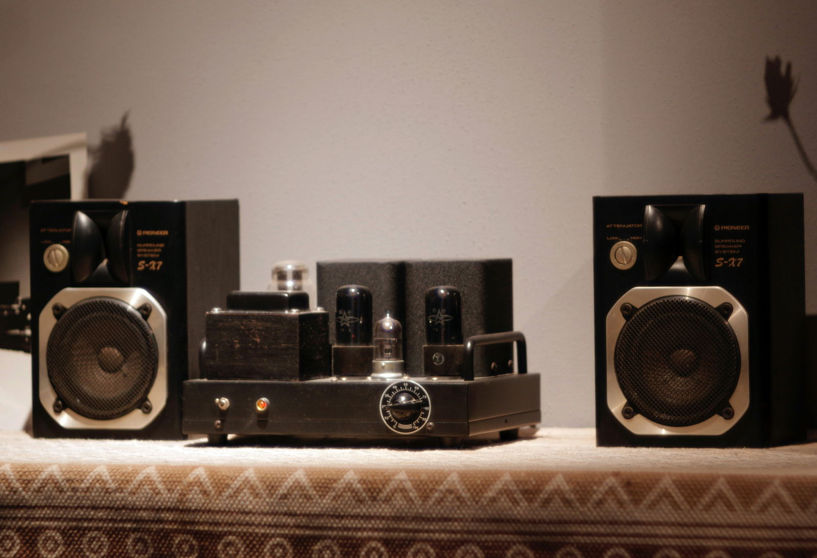 Amplificación Hi-Fi: de las válvulas a la clase D y por qué hoy importa más que nunca