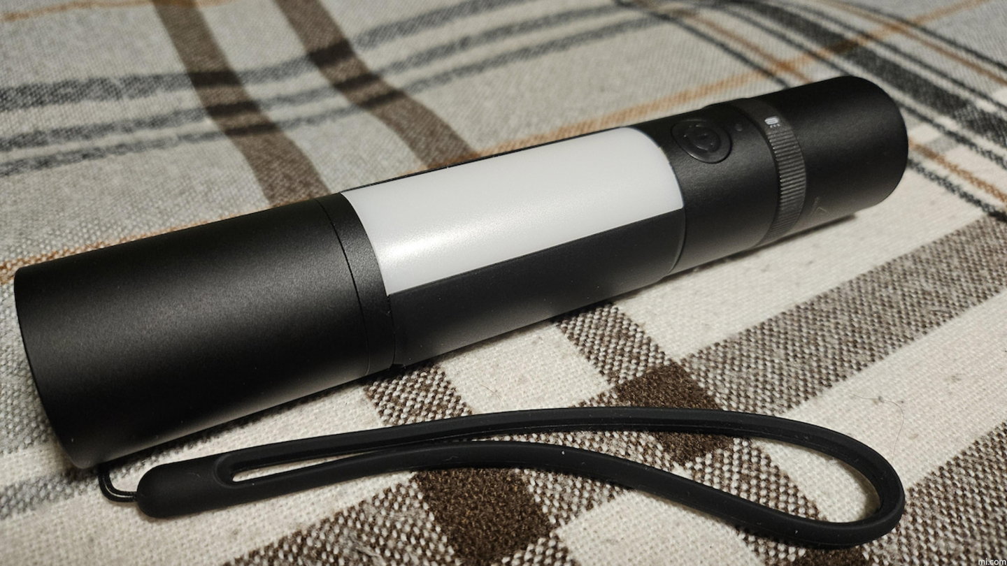 Xiaomi Multi-function Flashlight: La linterna que todos los conductores deben tener