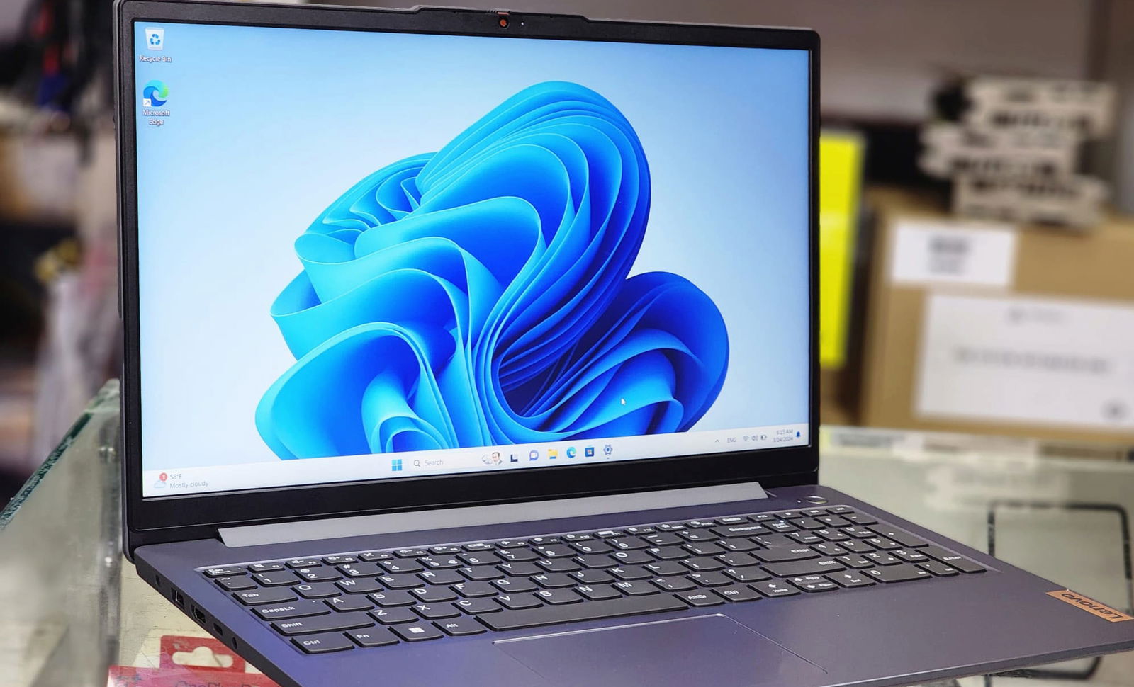 Este portátil de Lenovo tiene un gran descuento en PcComponentes y debes darte prisa si quieres aprovecharlo