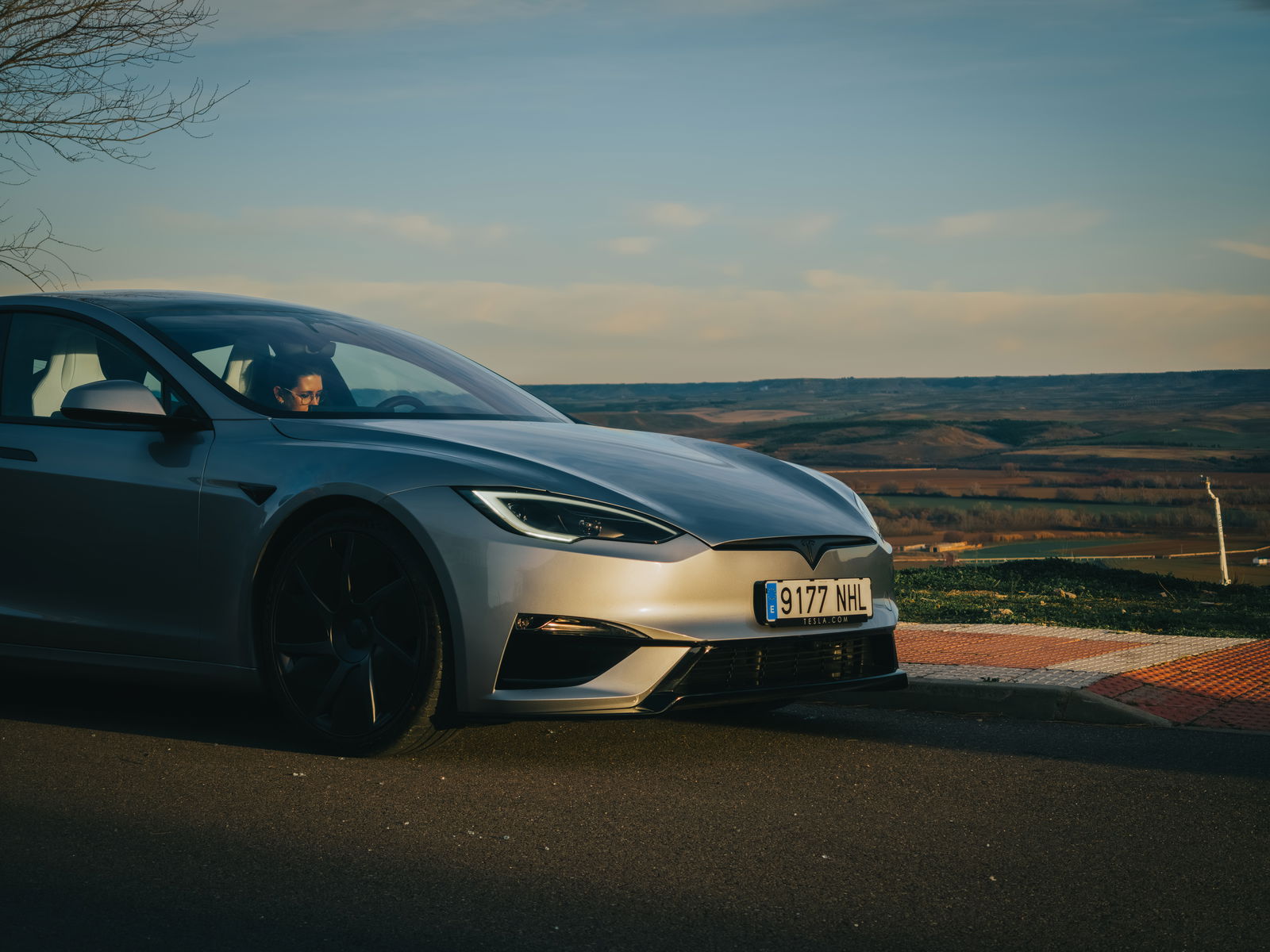 Frontal del Tesla Model S Plaid