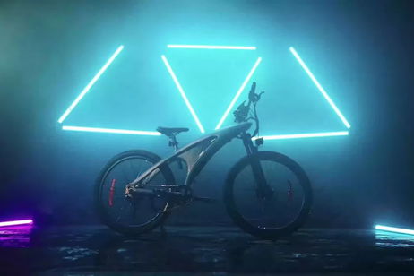 Si estás harto de bicicletas eléctricas baratas, este modelo premium vale para ciudad y montaña y tiene un diseño sencillamente espectacular