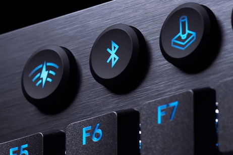 Logitech rebaja uno de sus teclados gaming inalámbricos más premium: de 269 a 99 euros