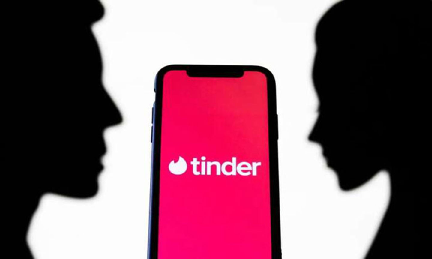 Por qué Tinder no permite buscar personas por nombre