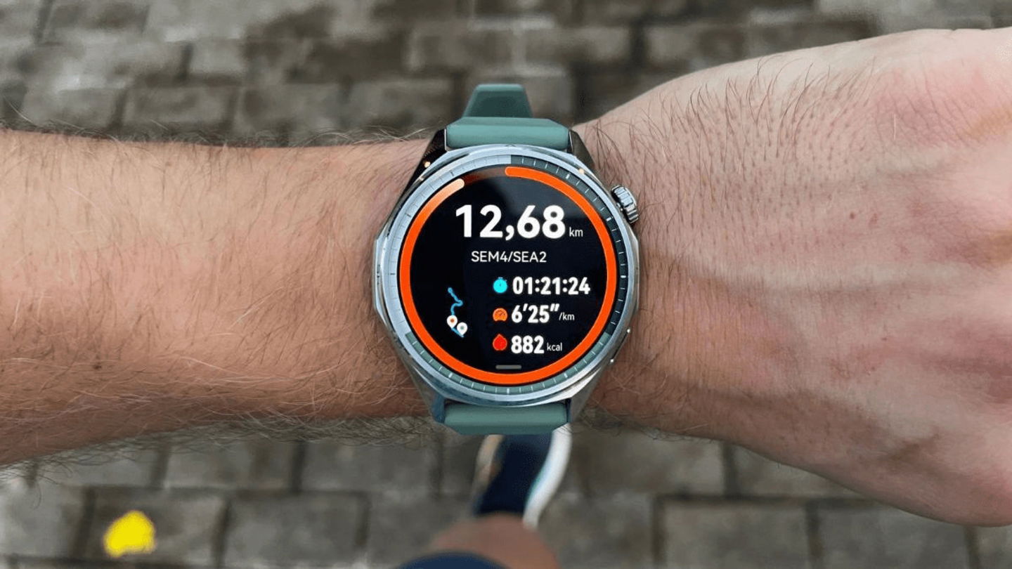 Si compras este reloj inteligente, te llevarás unos auriculares gratis