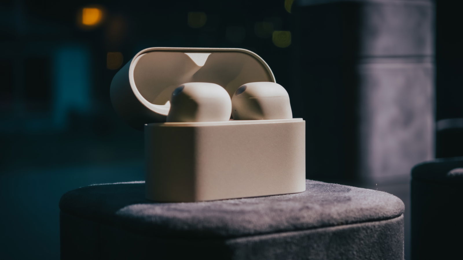 Sony WF-1000XM6 en color blanco