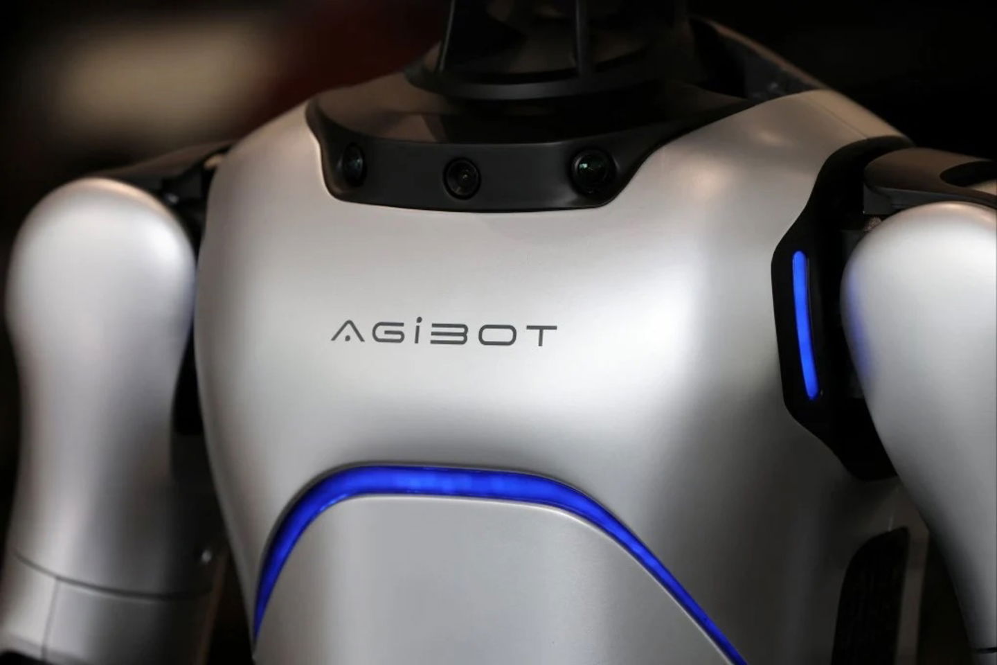 AgiBot