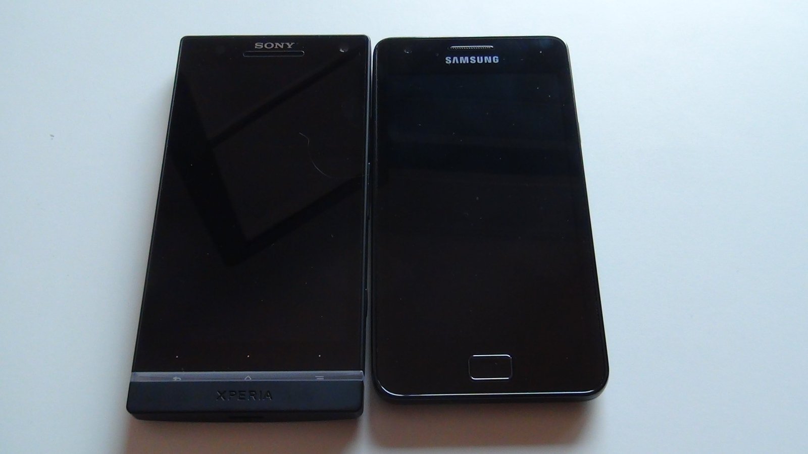 Comparamos en vídeo el Samsung Galaxy S II y el Sony Xperia S
