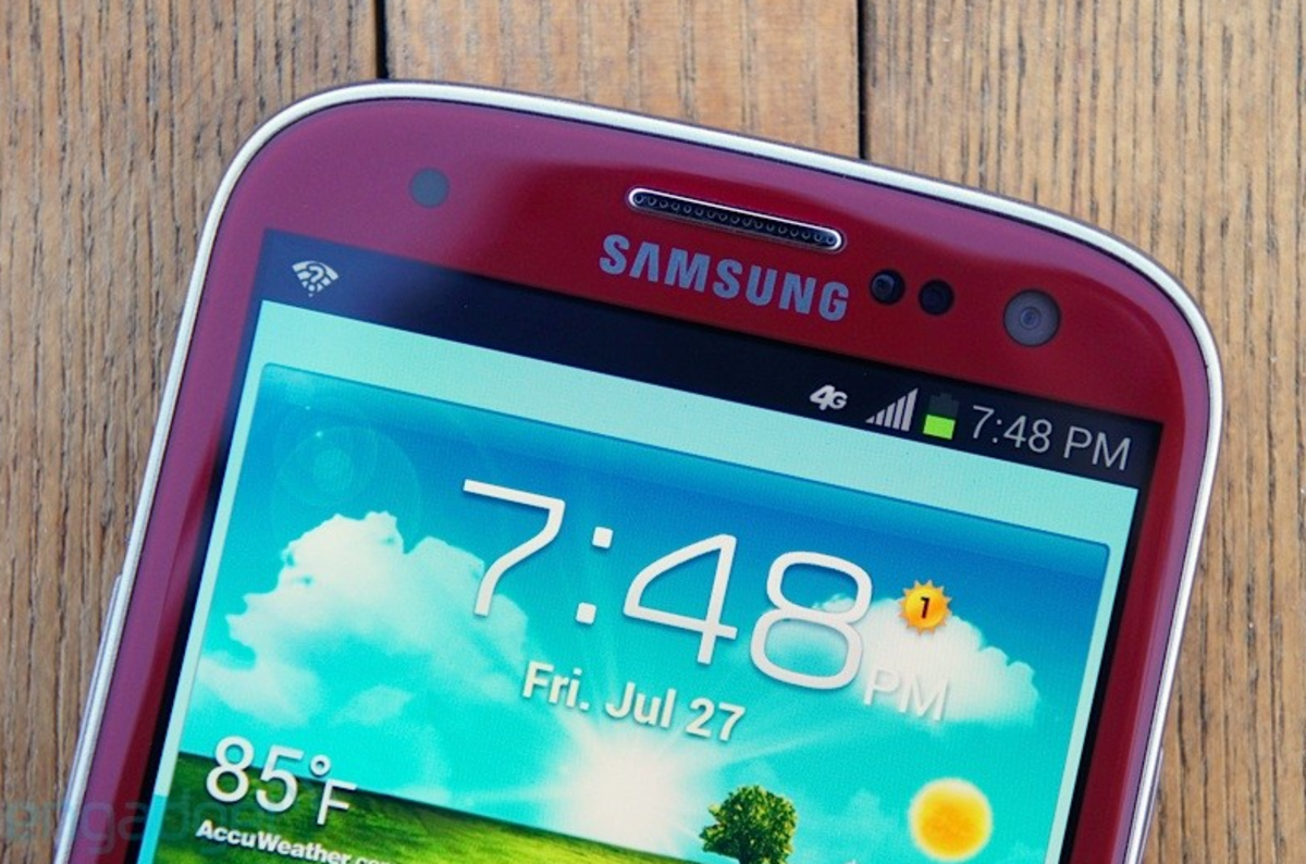 Foto Samsung Galaxy S III rojo