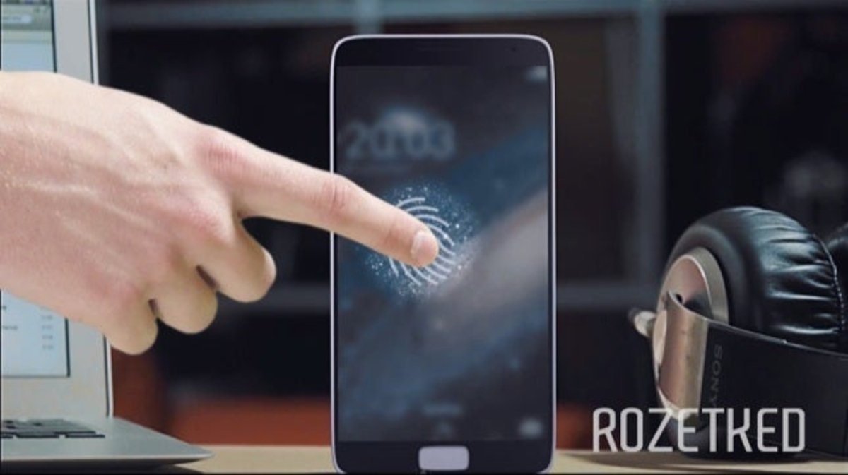 Samsung Galaxy S5 with Reach ID
