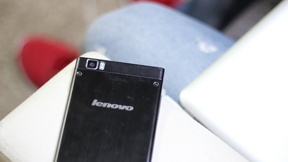 Detalle de la cámara trasera del Lenovo K900