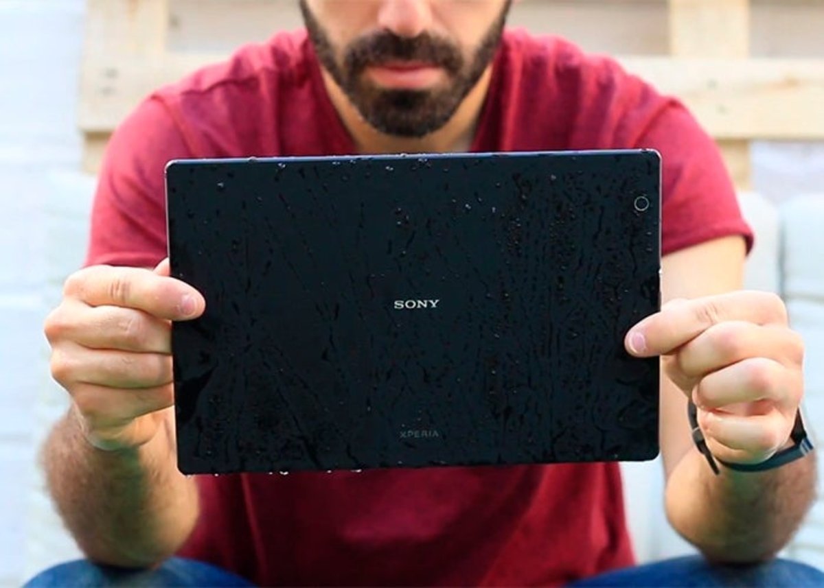 Resistencia al agua en la Sony Xperia Z4 Tablet