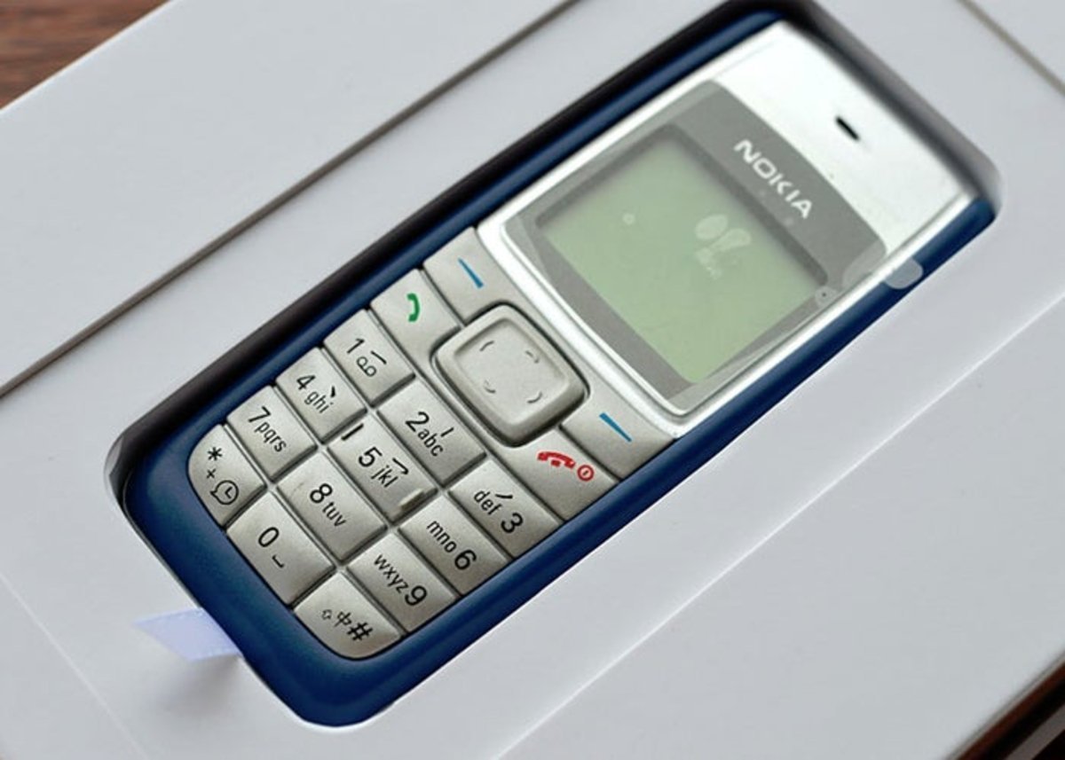 Meizu envía las invitaciones a la presentación del M2 y contienen un Nokia 1110