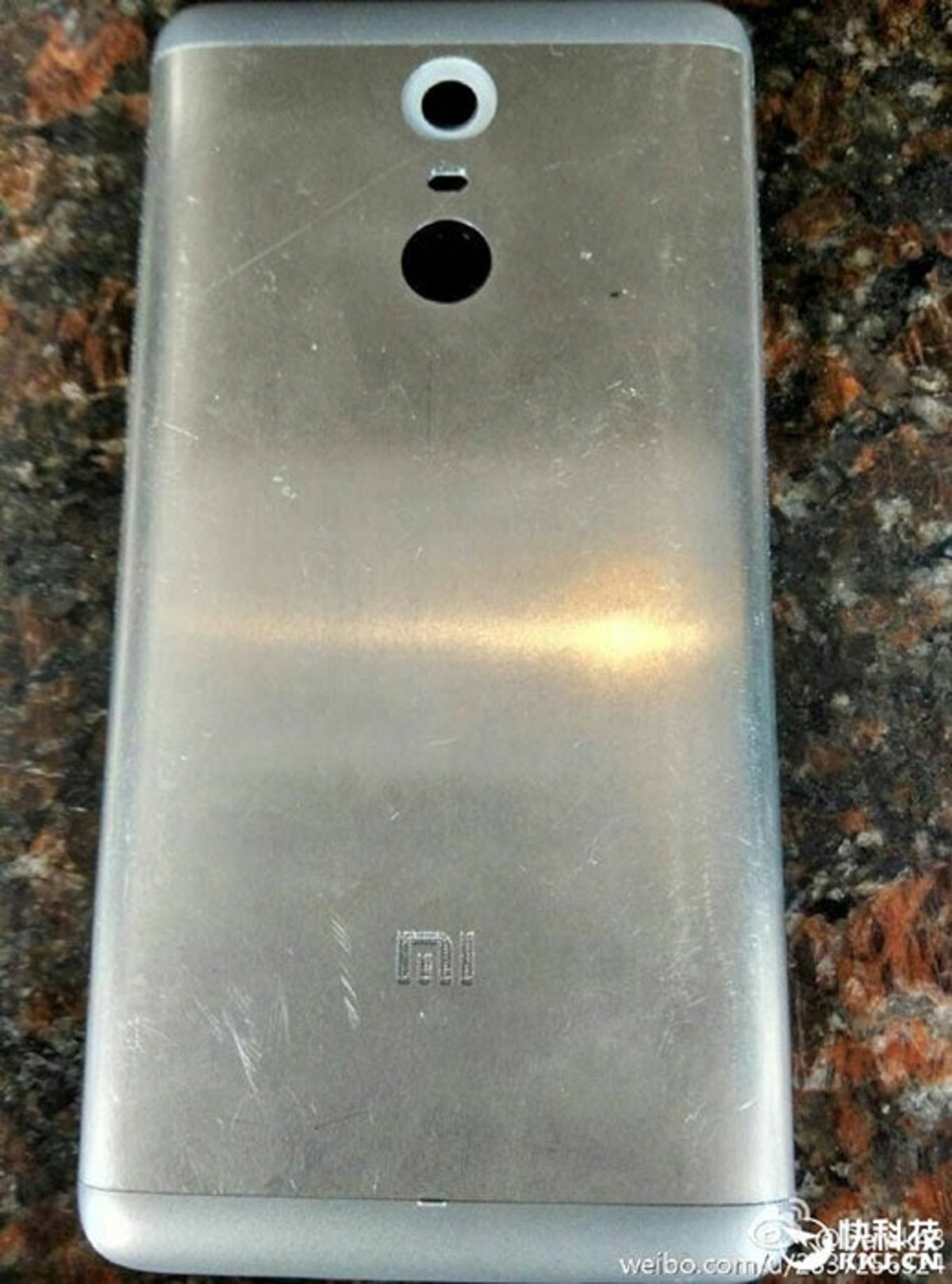 Se filtra el diseño final de la parte trasera del Xiaomi Redmi Note 2