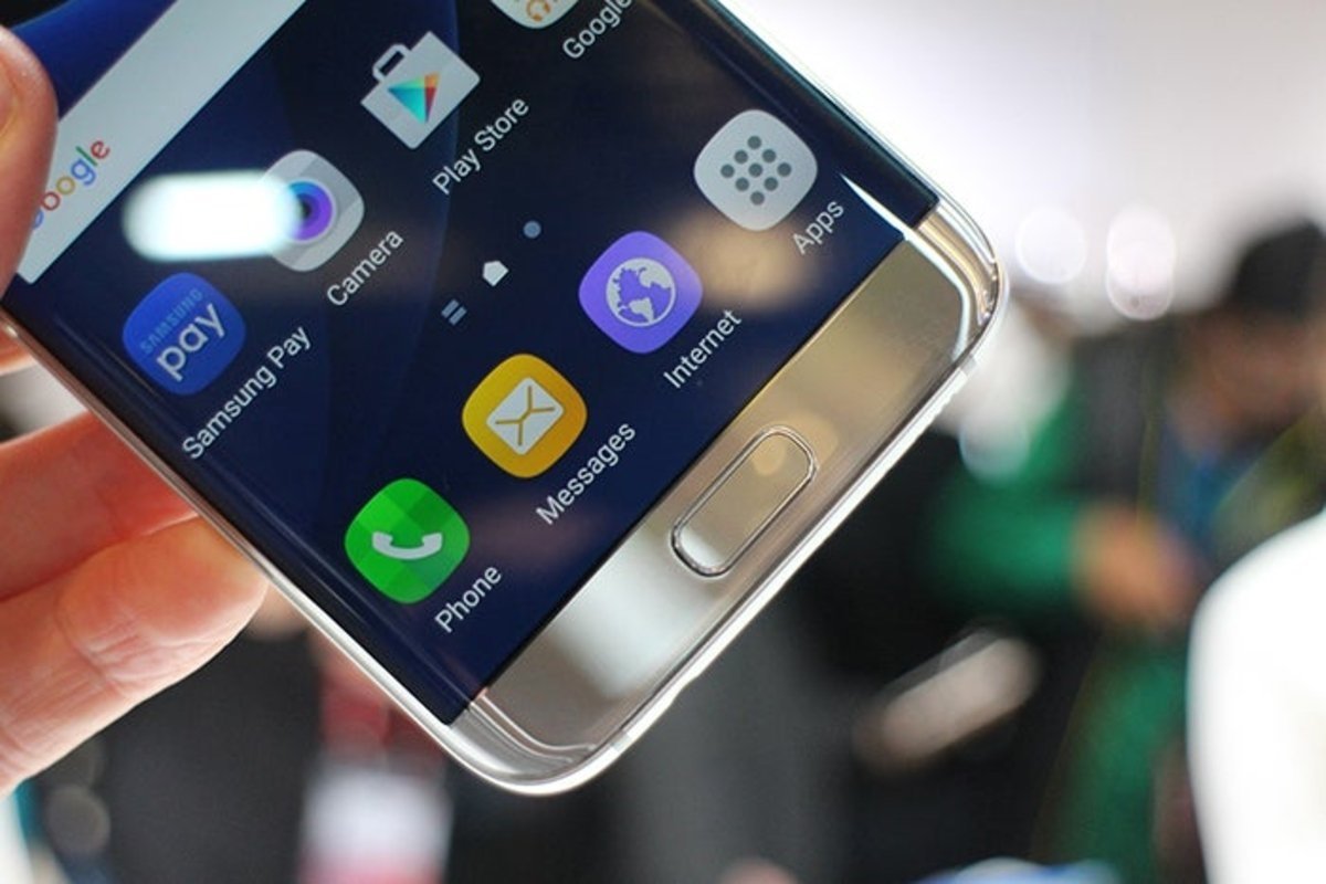 Samsung lanza una séptima beta de Nougat por posibles errores en el Galaxy S7