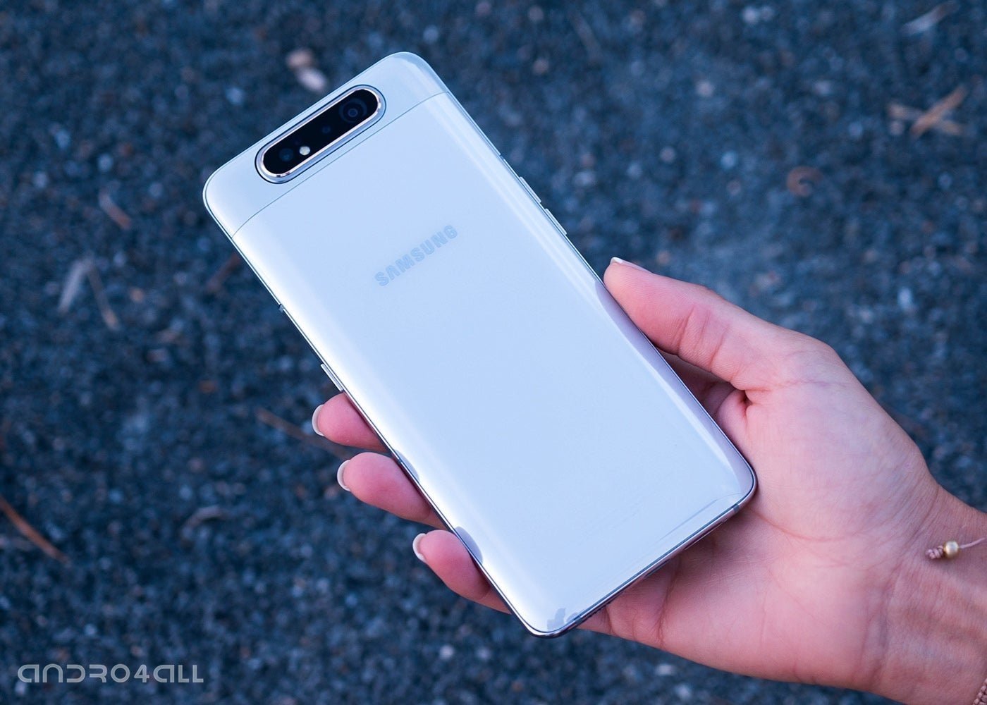 Samsung Galaxy A80, parte trasera del teléfono