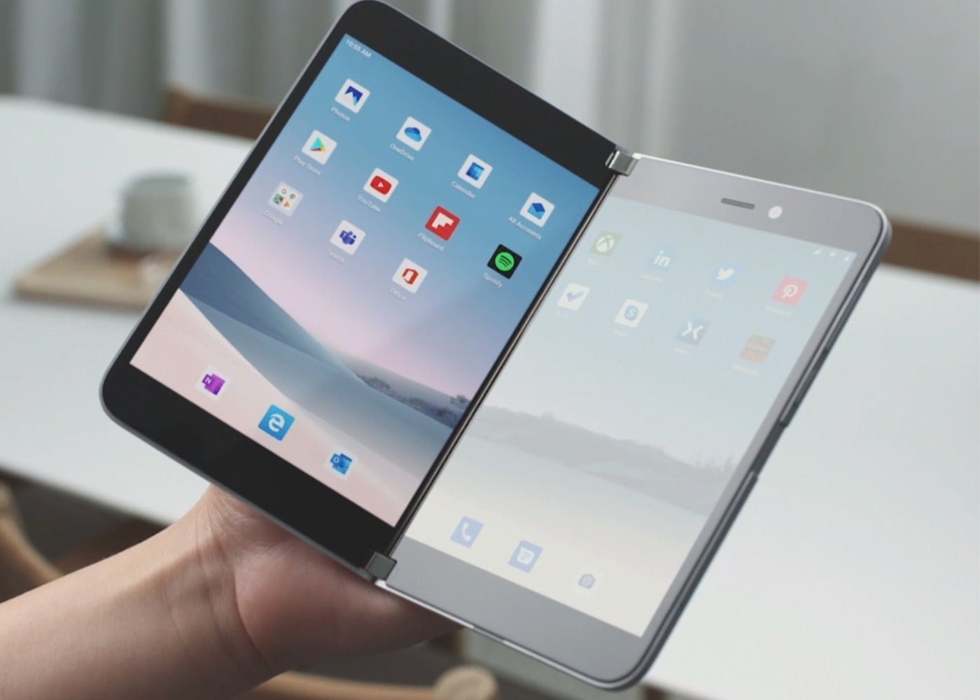 Ya puedes disfrazar tu tablet Android de Windows con los fondos de pantalla de las nuevas Surface