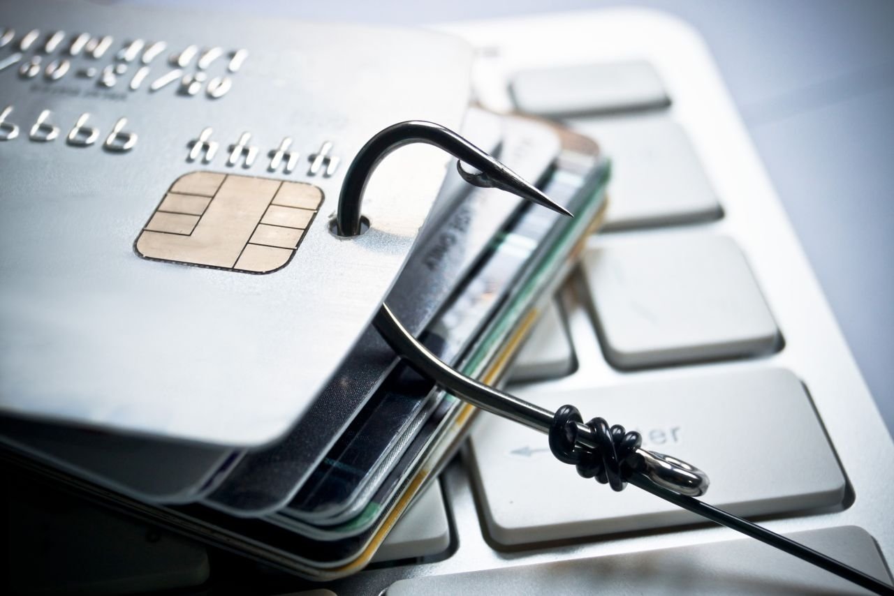 ataque de phishing para robar datos bancarios