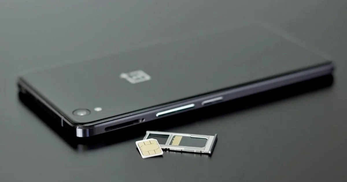 Ranura de tarjeta microSD de un móvil