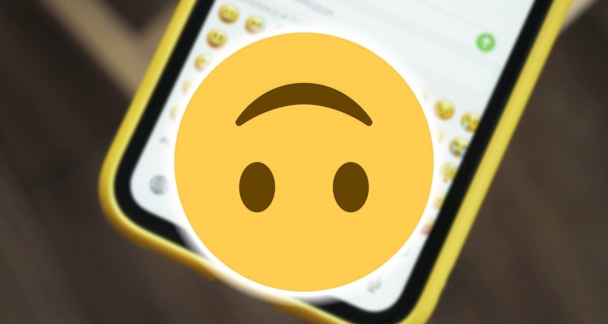 Que significa el emoji de la cara al reves y cuándo debes usarlo en WhatsApp