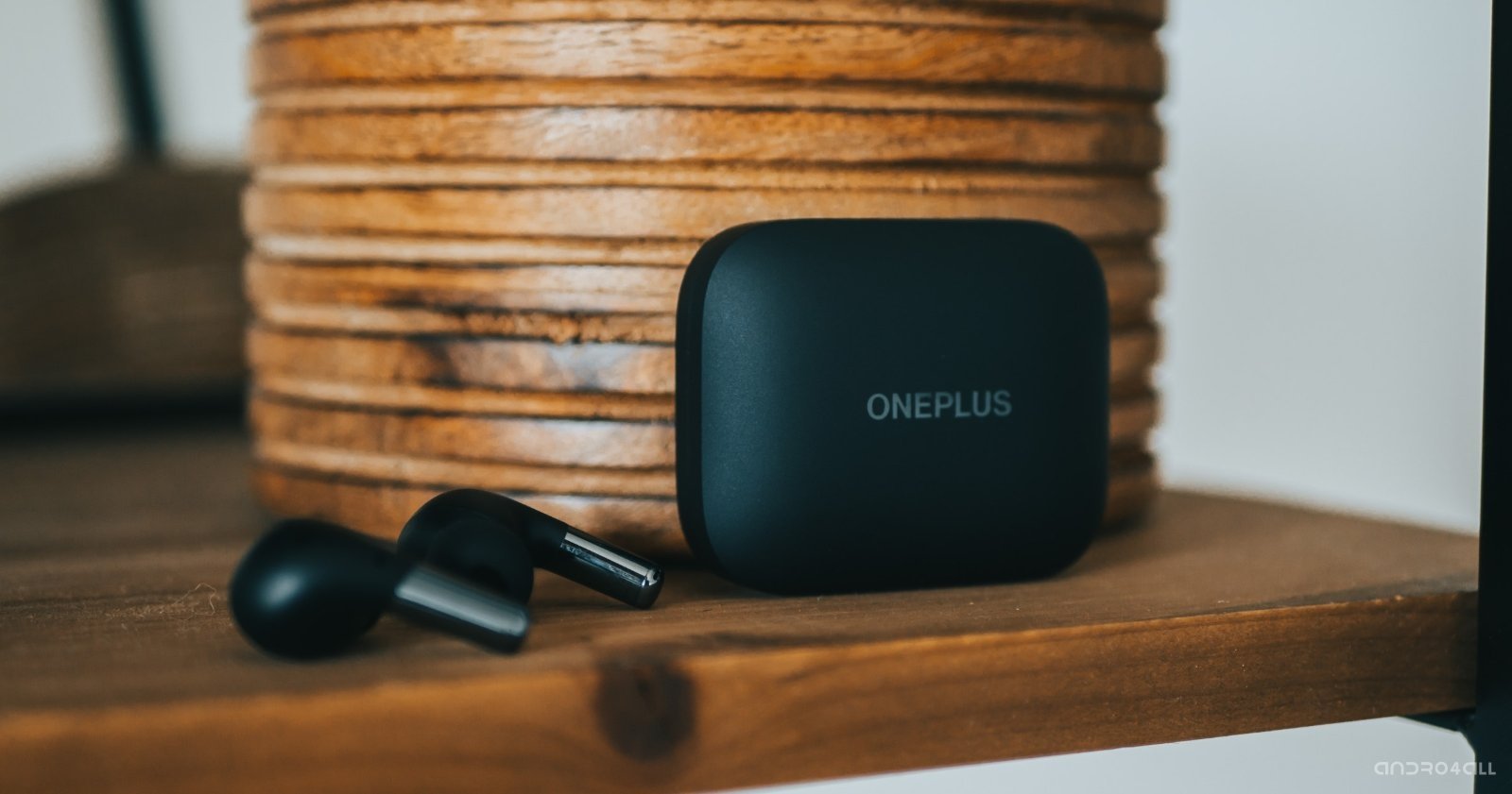 OnePlus Buds Pro negros