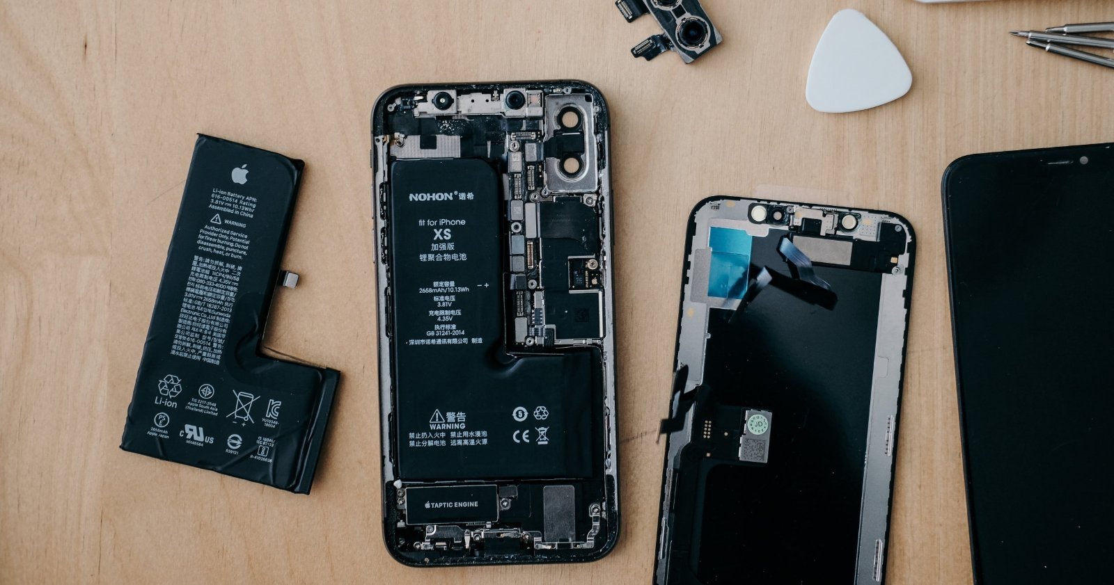 Apple adelanta a los fabricantes Android por la derecha ofreciendo piezas y manuales para reparar el iPhone